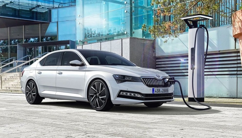 Hybrid & Plug-in hybrid - Jak fungují a který vybrat?